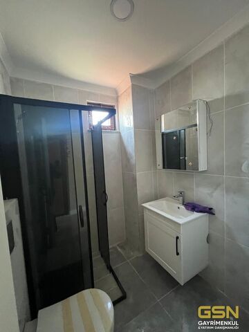 15-KARTAL PETROL İŞ MAHALESİNDE DENİZ MANZARALI SATILIK 2+1